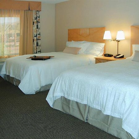 Hampton Inn & Suites Highland San Bernardino Kamer foto